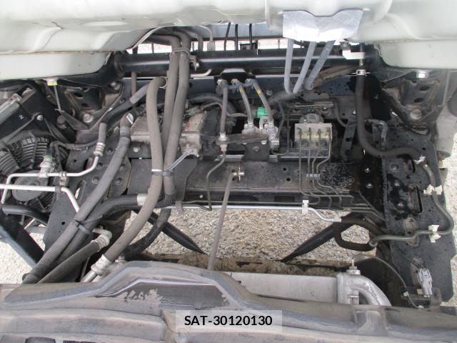 Mazda TITAN 2015-04 8005269-5