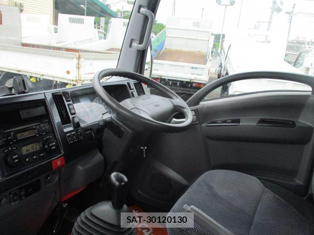 Mazda TITAN 2015-04 8005269-8