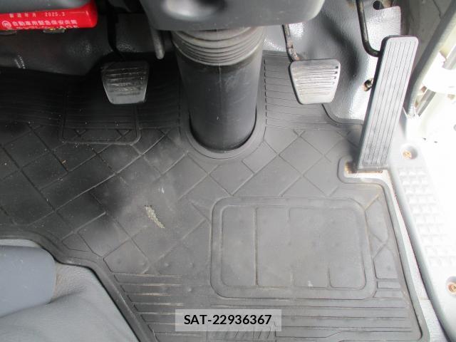 Mazda TITAN 2012-01 8005270-7