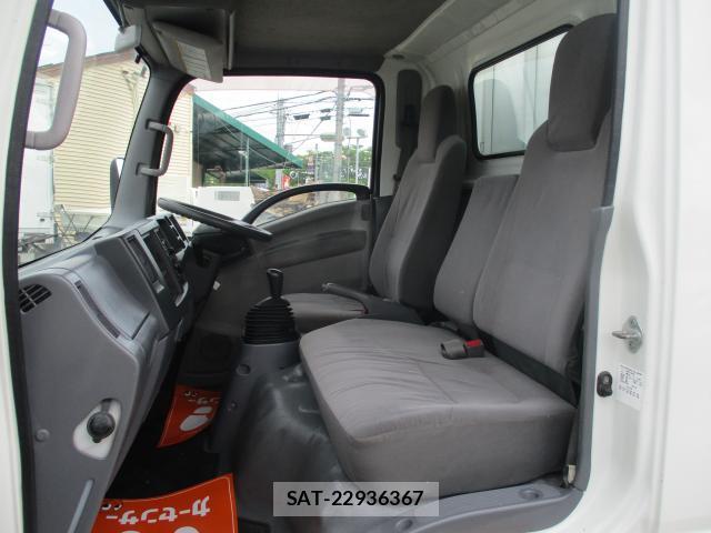 Mazda TITAN 2012-01 8005270-8