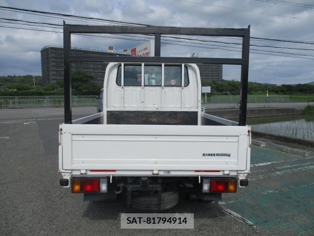 Mazda TITAN 2016-07 8005271-16
