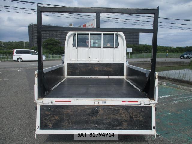 Mazda TITAN 2016-07 8005271-4