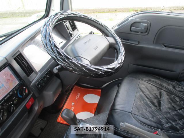 Mazda TITAN 2016-07 8005271-7