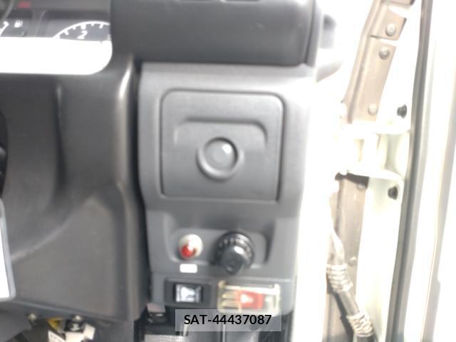 Mazda TITAN 2006-04 8006554-10
