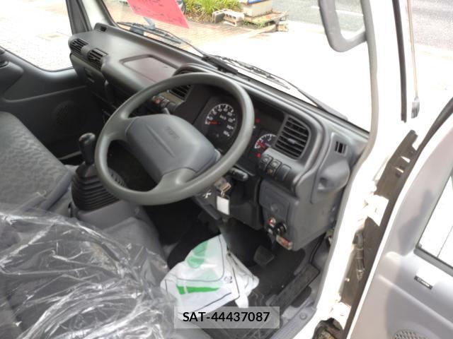 Mazda TITAN 2006-04 8006554-2