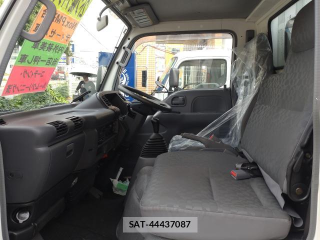 Mazda TITAN 2006-04 8006554-6