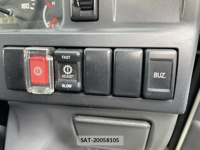 Mazda TITAN 2014-10 8007028-10