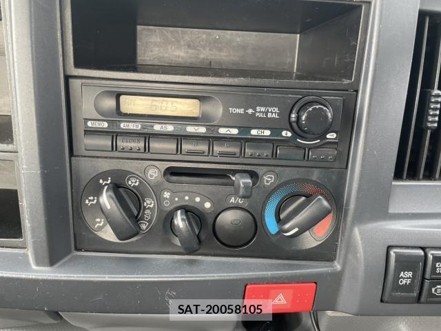 Mazda TITAN 2014-10 8007028-11