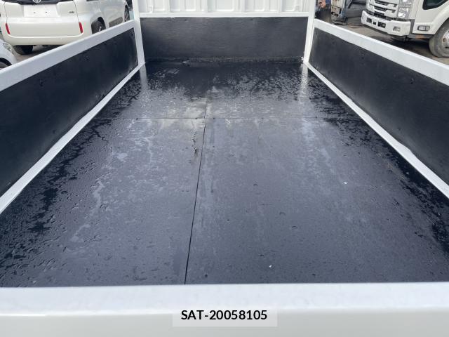 Mazda TITAN 2014-10 8007028-4