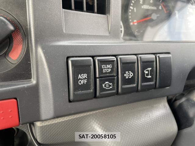 Mazda TITAN 2014-10 8007028-9