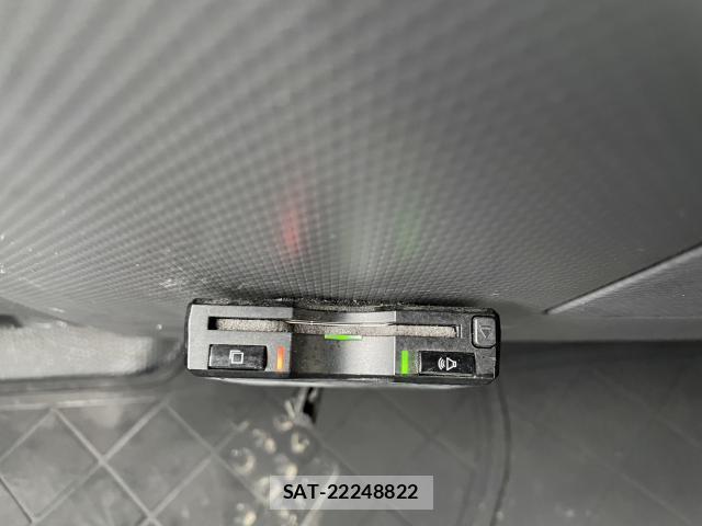 Mazda TITAN 2017-08 8007038-9