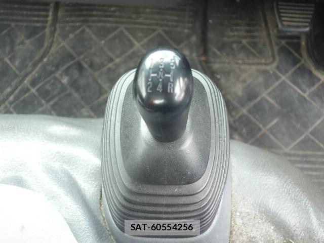 Mazda TITAN 2015-10 8009713-10