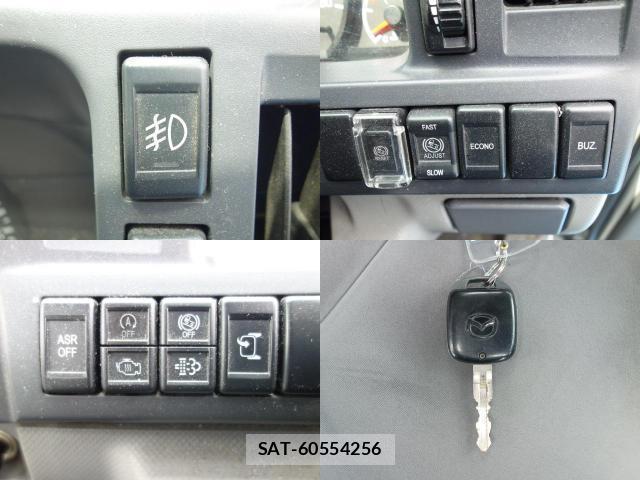 Mazda TITAN 2015-10 8009713-7