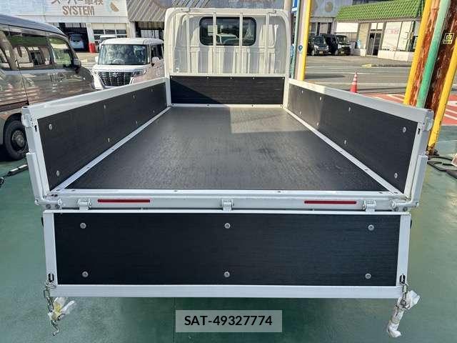 Mazda TITAN 2025-06 8010103-16