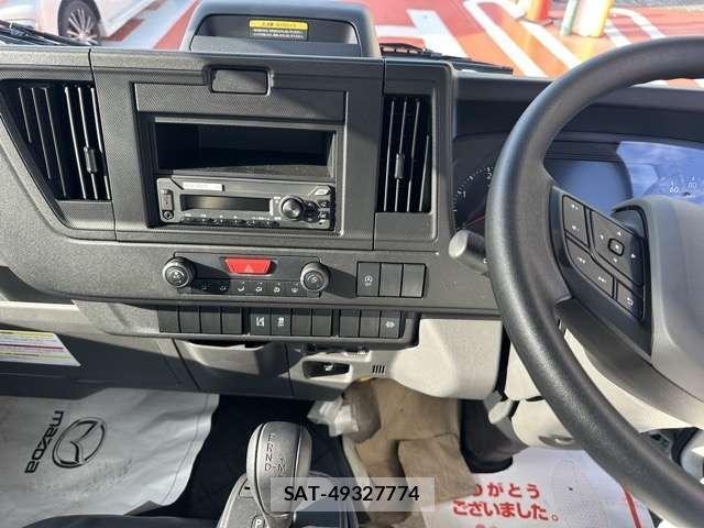 Mazda TITAN 2025-06 8010103-3