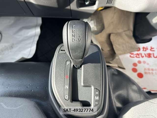 Mazda TITAN 2025-06 8010103-5
