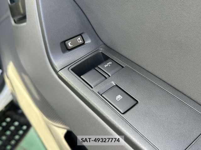 Mazda TITAN 2025-06 8010103-9