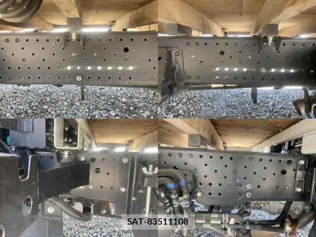 Mazda TITAN 2022-10 8010658-10