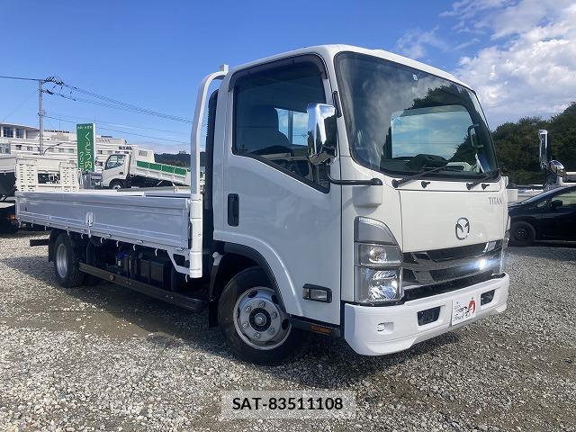 Mazda TITAN 2022-10 8010658-2