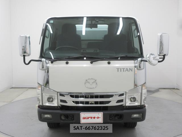 Mazda TITAN 2024-08 8010809-1