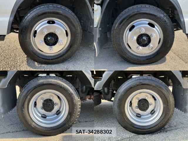 Mazda TITAN 2018-11 8010824-10