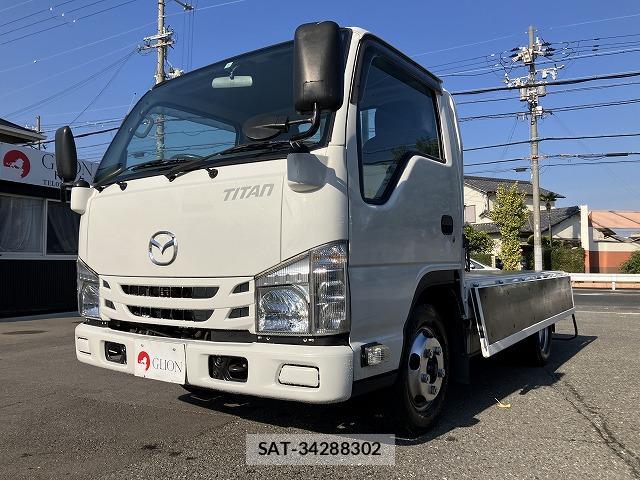 Mazda TITAN 2018-11 8010824-5