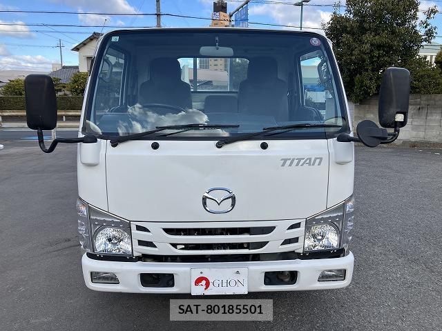 Mazda TITAN 2018-06 8010825-1