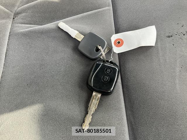 Mazda TITAN 2018-06 8010825-18