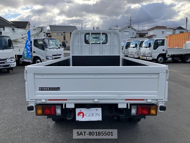 Mazda TITAN 2018-06 8010825-7