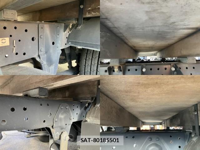Mazda TITAN 2018-06 8010825-9
