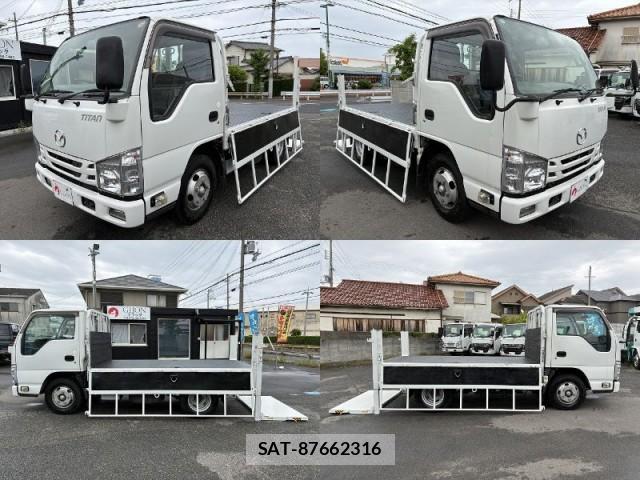 Mazda TITAN 2019-02 8010828-11