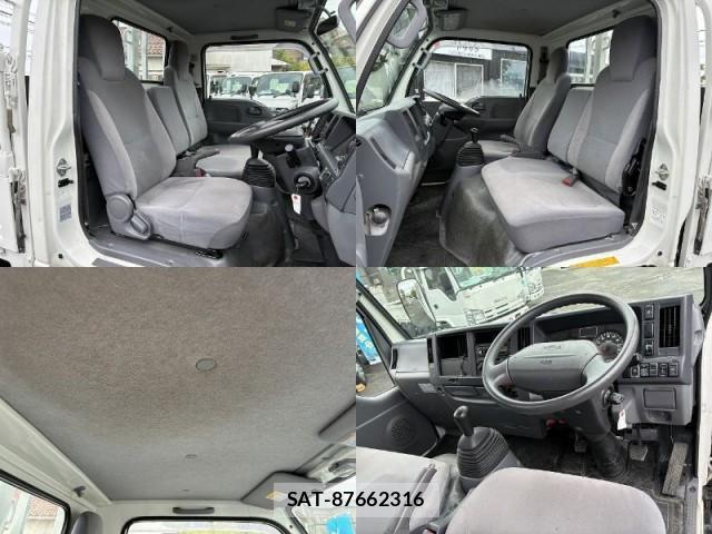 Mazda TITAN 2019-02 8010828-13
