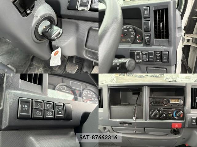Mazda TITAN 2019-02 8010828-14