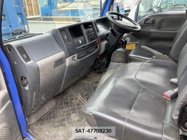 Mazda TITAN 2015-05 8010929-2