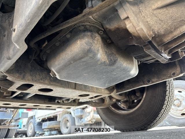 Mazda TITAN 2015-05 8010929-6