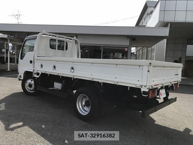 Mazda TITAN 2017-07 8011048-5