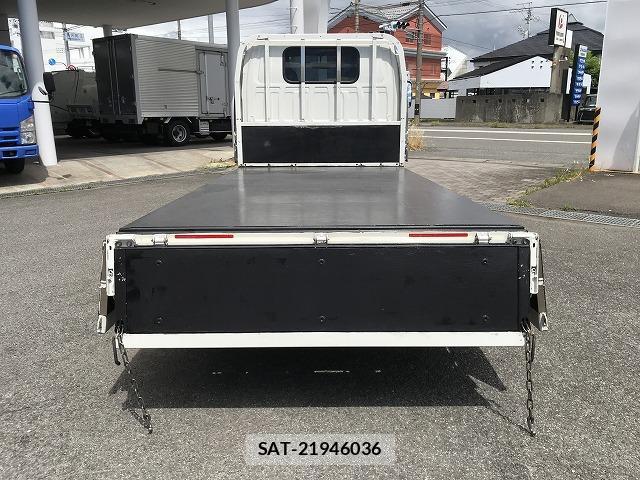 Mazda TITAN 2015-03 8011056-8