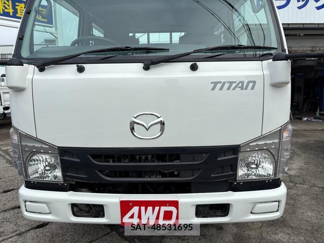Mazda TITAN 2015-09 8011219-11