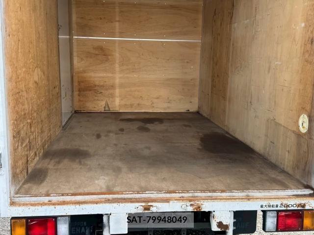 Mazda TITAN 2013-03 8011497-13