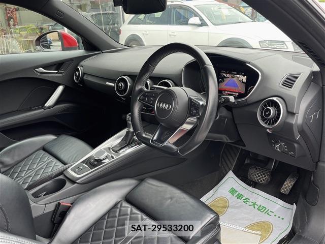 Audi TT 2016-10 8004684-11