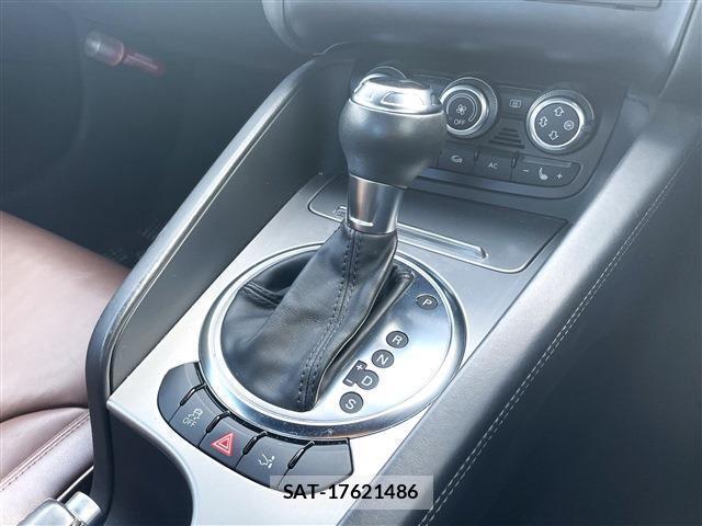 Audi TT 2012-12 8004693-15