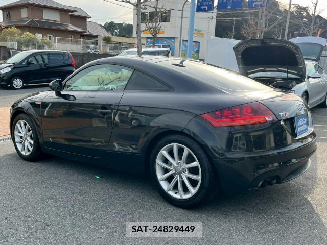 Audi TT 2011-12 8005959-7