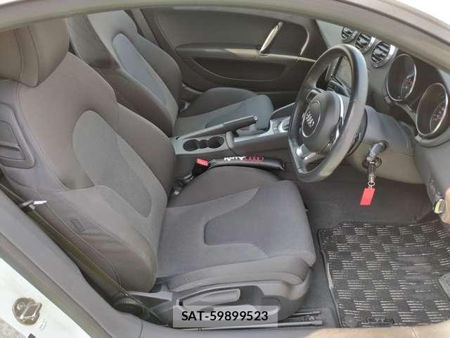 Audi TT 2014-09 8006398-11