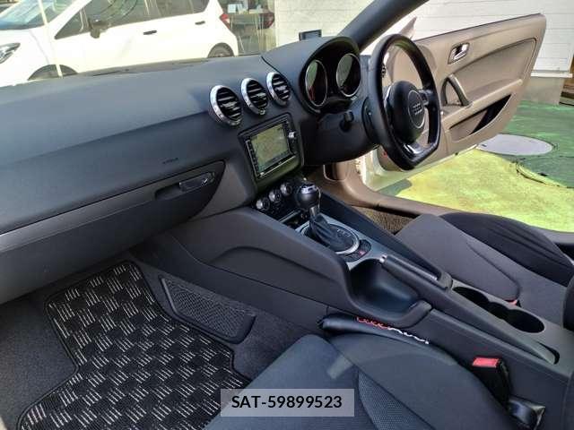 Audi TT 2014-09 8006398-12