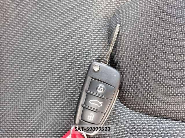 Audi TT 2014-09 8006398-19