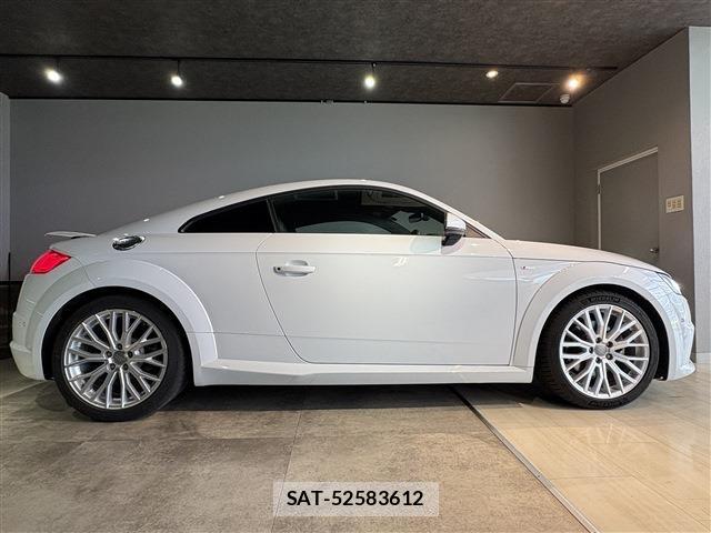 Audi TT 2017-12 8006446-1