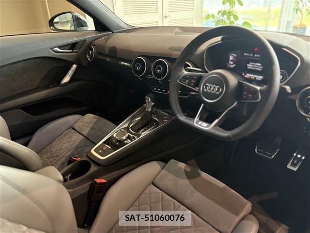 Audi TT 2019-12 8006448-10