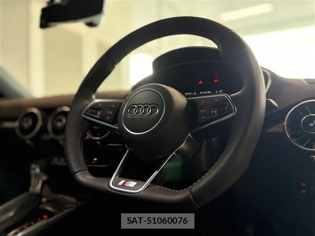 Audi TT 2019-12 8006448-11