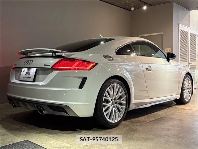 Audi TT 2019-08 8006451-2