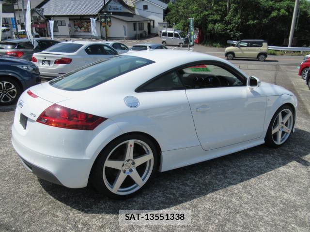 Audi TT 2012-06 8006580-1